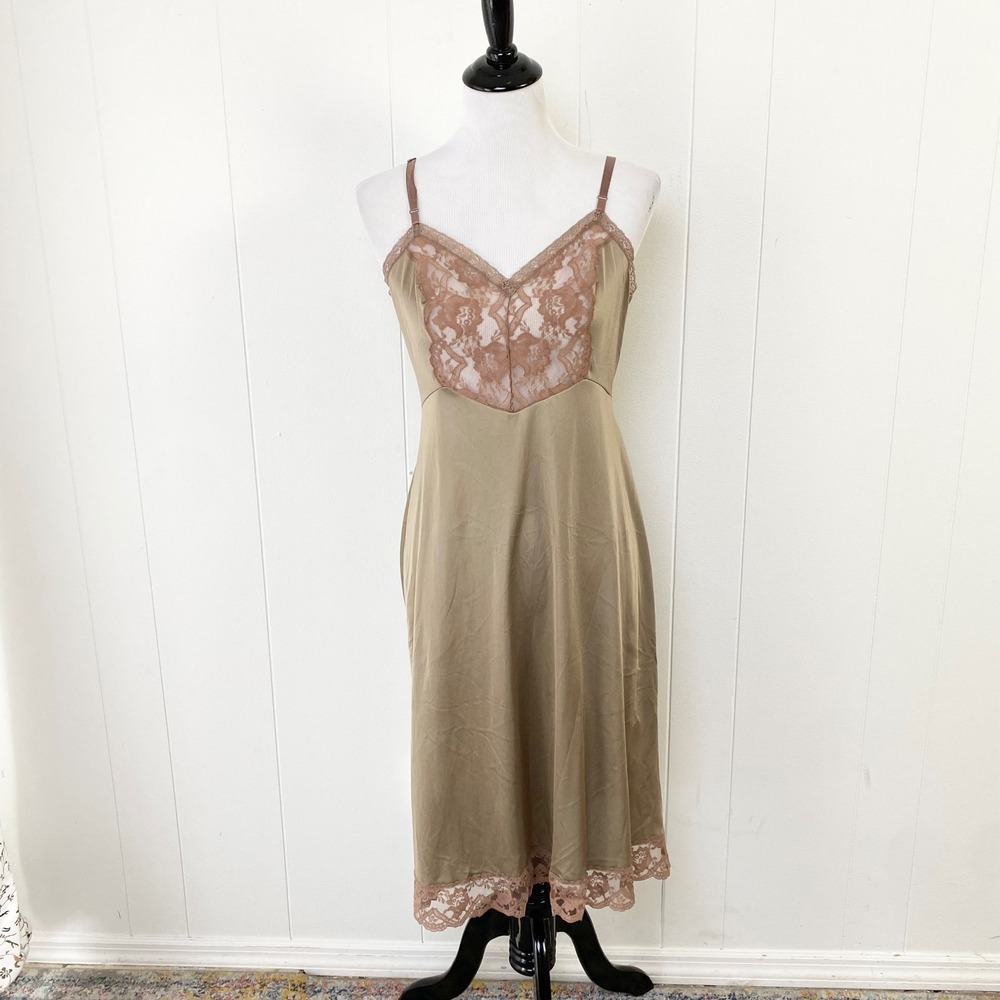 Vanity Fair Olive Green Lace Trim Full Slip Lingerie Dress Size 36 S-M *